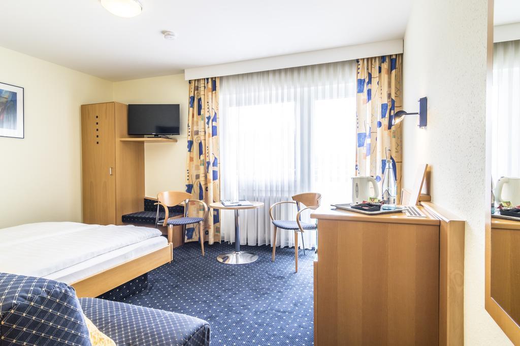 Hotel Garni Oberrhein Rheinfelden  Szoba fotó